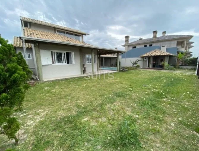 Excelente sobrado próximo do mar na praia de Noiva do Mar: 2ª foto da galeria de imagens do imóvel