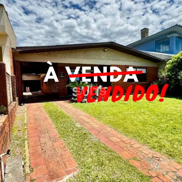 Excelente casa à venda no Centro de Xangri-lá: 1ª foto da galeria de imagens do imóvel