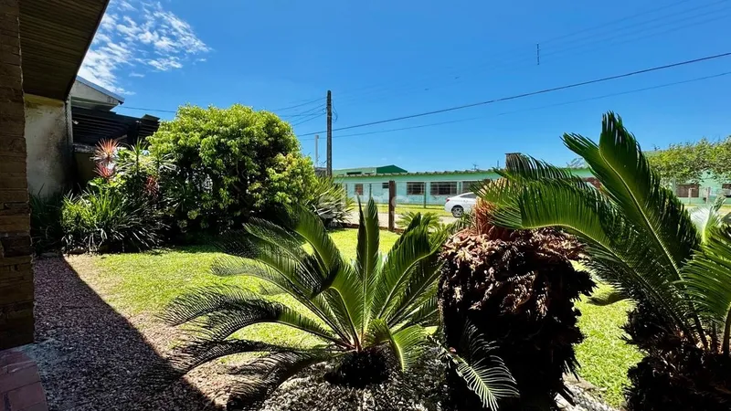 Excelente casa à venda no Centro de Xangri-lá: 4ª foto da galeria de imagens do imóvel