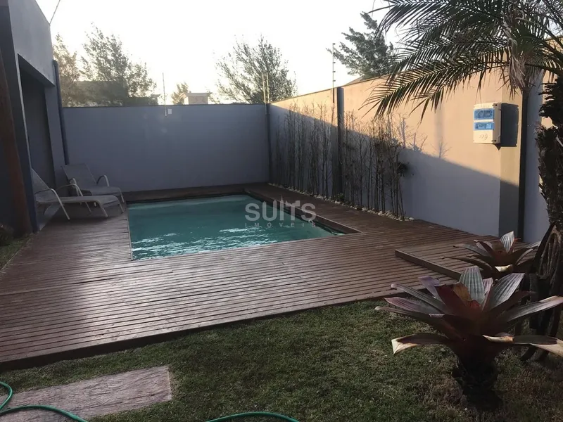 Lindo Sobrado Beira Mar em Atlântida Sul: 19ª foto da galeria de imagens do imóvel