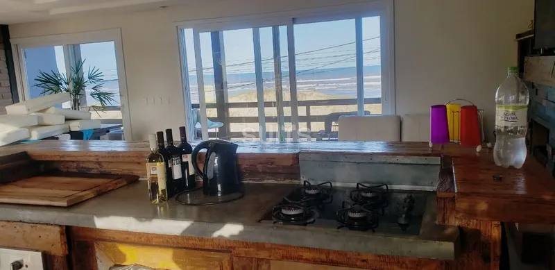 Lindo Sobrado Beira Mar em Atlântida Sul: 11ª foto da galeria de imagens do imóvel