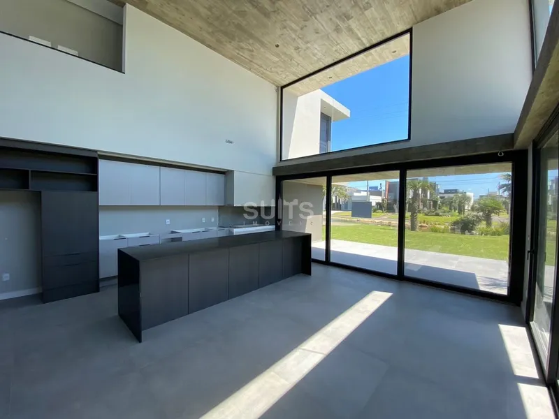 Excelente sobrado de frente para o lago no condomínio Acqualina: 5ª foto da galeria de imagens do imóvel