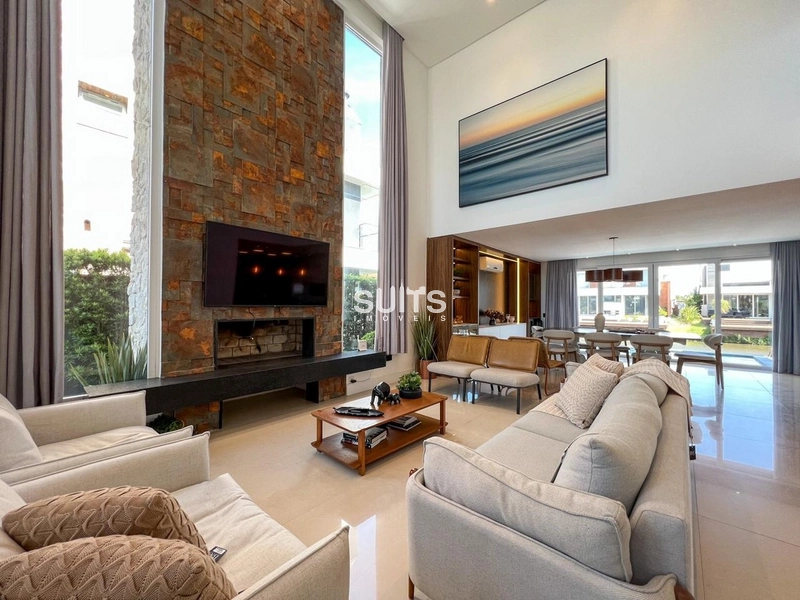 Excelente sobrado beira lago no condomínio Malibu: 7ª foto da galeria de imagens do imóvel