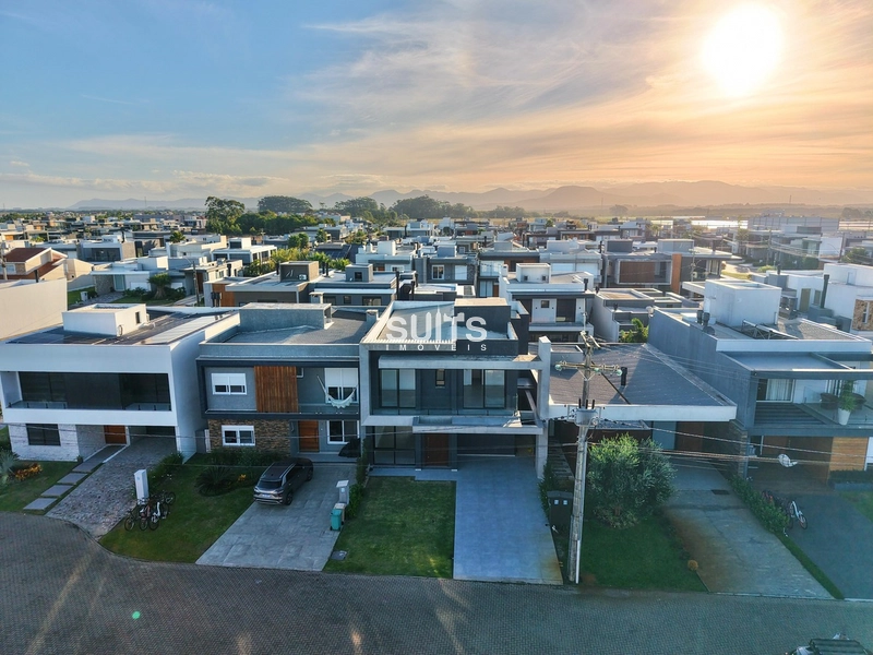 Excelente sobrado à venda no condomínio Blue: 1ª foto da galeria de imagens do imóvel