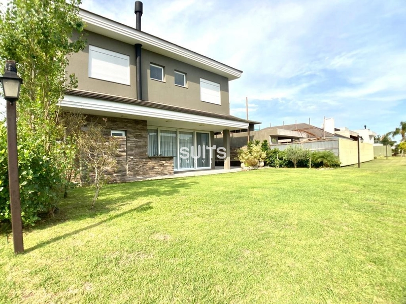 Magnífico sobrado à venda no condomínio Villaggio em Atlântida: 39ª foto da galeria de imagens do imóvel