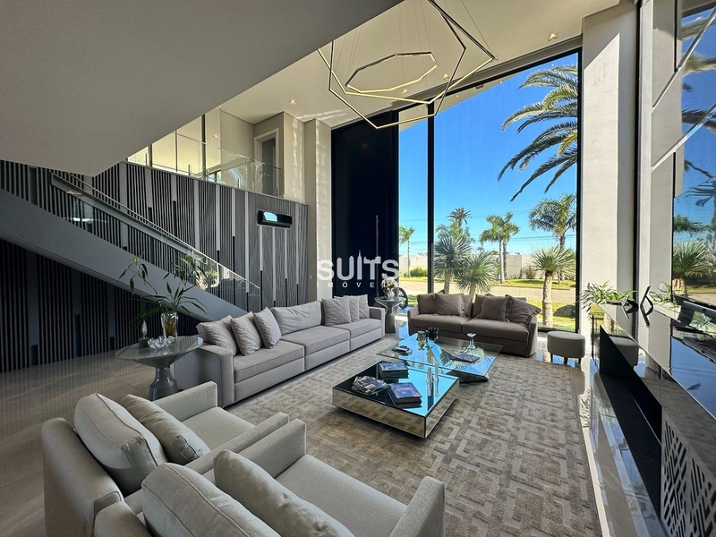 Mansão beira lago mobiliada e decorada: 5ª foto da galeria de imagens do imóvel