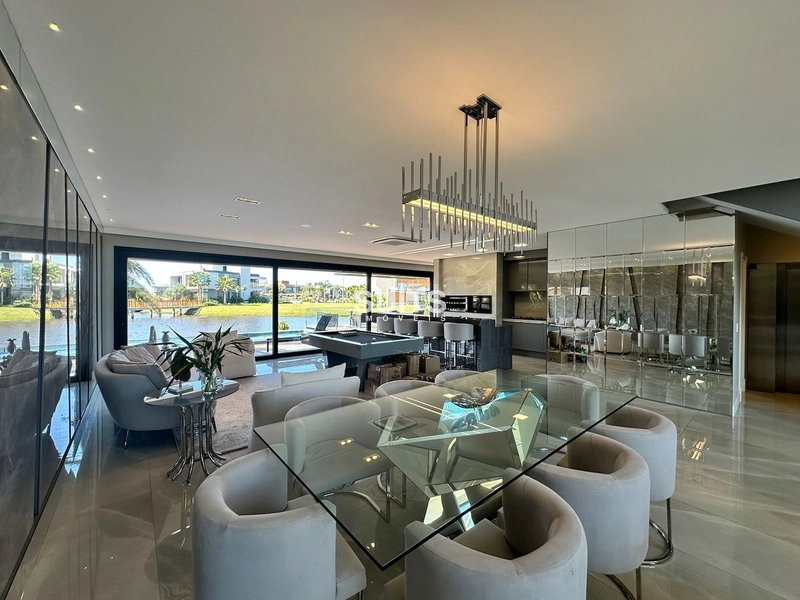 Mansão beira lago mobiliada e decorada: 4ª foto da galeria de imagens do imóvel