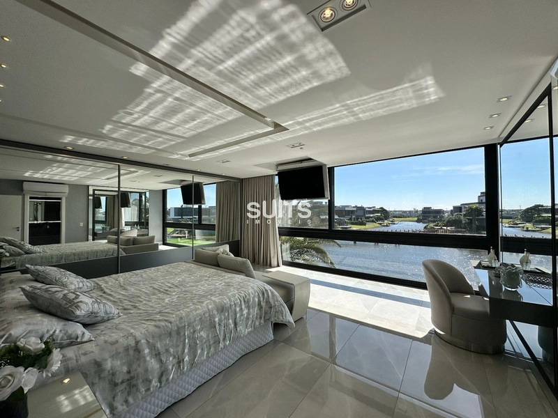 Mansão beira lago mobiliada e decorada: 30ª foto da galeria de imagens do imóvel