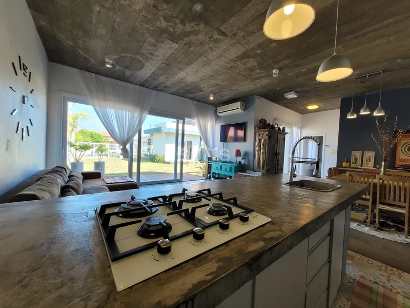 Ótima casa à poucos metros do mar na praia de Rainha do Mar: 12ª foto da galeria de imagens do imóvel