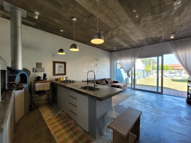 Ótima casa à poucos metros do mar na praia de Rainha do Mar: 11ª foto da galeria de imagens do imóvel