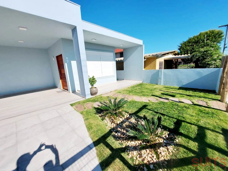 Excelente casa à venda no Centro de Xangri-Lá: 3ª foto da galeria de imagens do imóvel