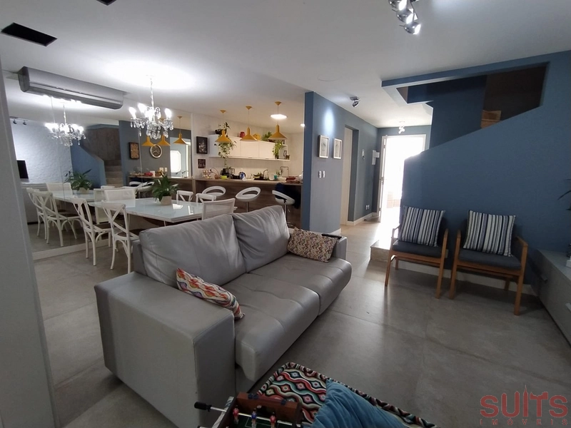 Incrível casa à venda no condomínio Páteo Marbella: 2ª foto da galeria de imagens do imóvel