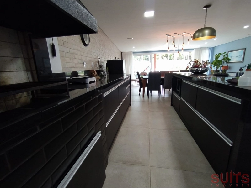 Incrível casa à venda no condomínio Páteo Marbella: 8ª foto da galeria de imagens do imóvel