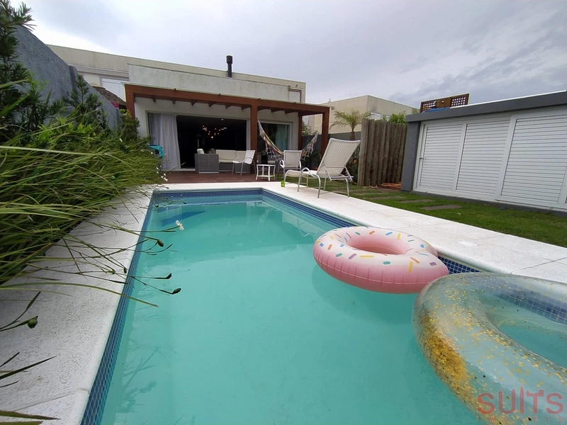 Incrível casa à venda no condomínio Páteo Marbella: 20ª foto da galeria de imagens do imóvel