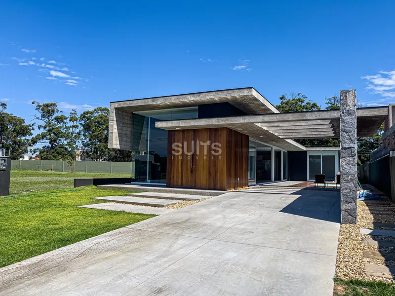 Belíssima casa no condomínio Villaggio Atlântida: 4ª foto da galeria de imagens do imóvel