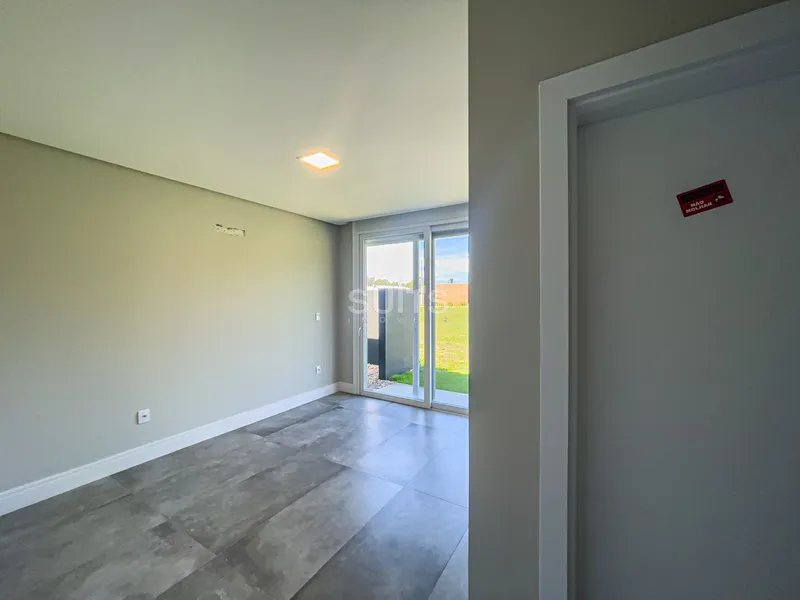 Belíssima casa no condomínio Villaggio Atlântida: 33ª foto da galeria de imagens do imóvel