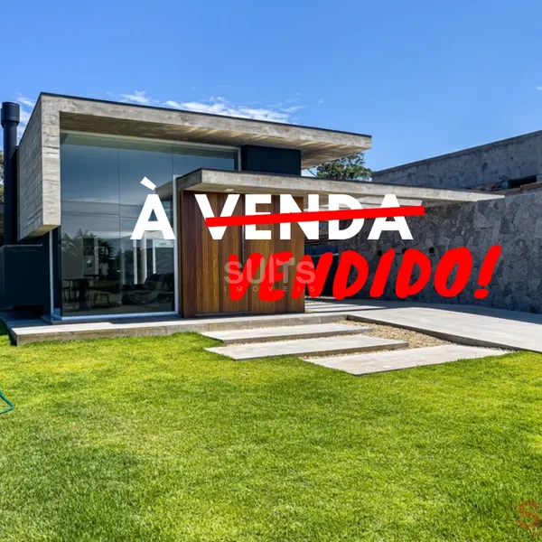 Belíssima casa no condomínio Villaggio Atlântida: 1ª foto da galeria de imagens do imóvel