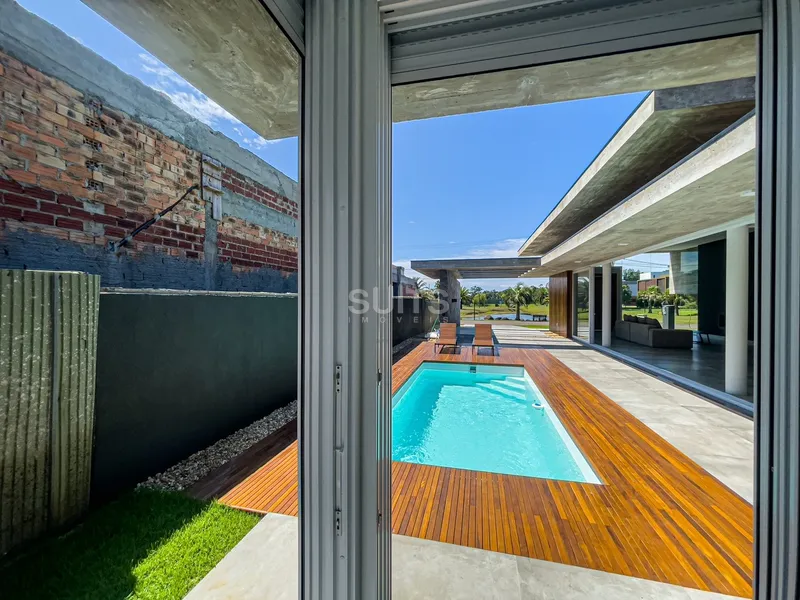 Belíssima casa no condomínio Villaggio Atlântida: 23ª foto da galeria de imagens do imóvel