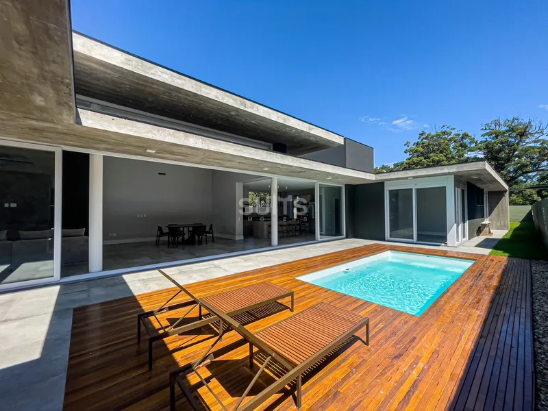 Belíssima casa no condomínio Villaggio Atlântida: 6ª foto da galeria de imagens do imóvel