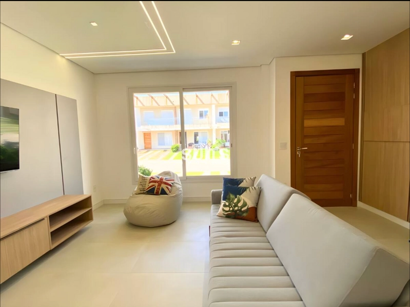 Excelente sobrado à venda no condomínio Murano em Capão da Canoa: 1ª foto da galeria de imagens do imóvel