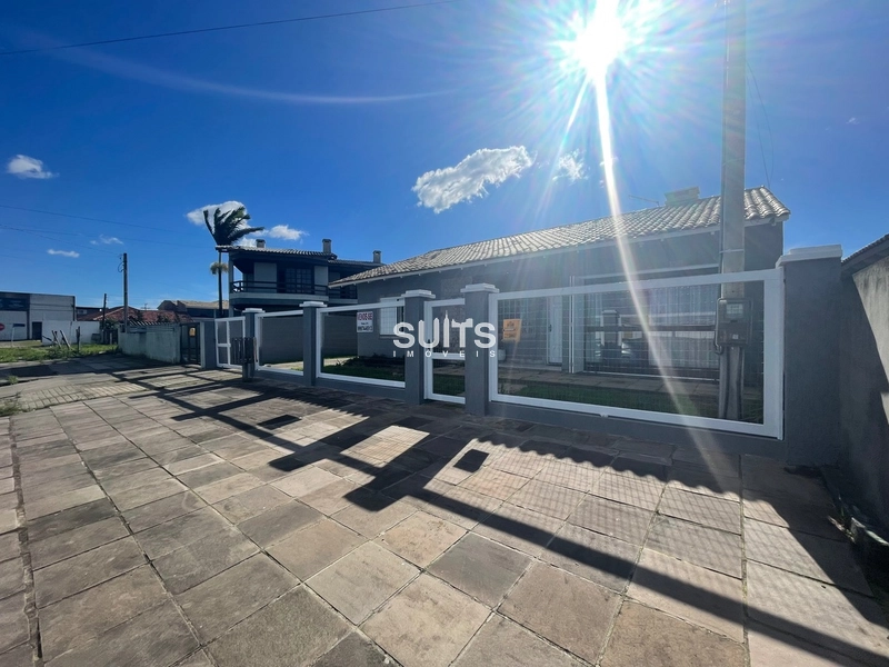 Excelente Casa no Centro de Xangri-lá, amplo pátio!: 1ª foto da galeria de imagens do imóvel