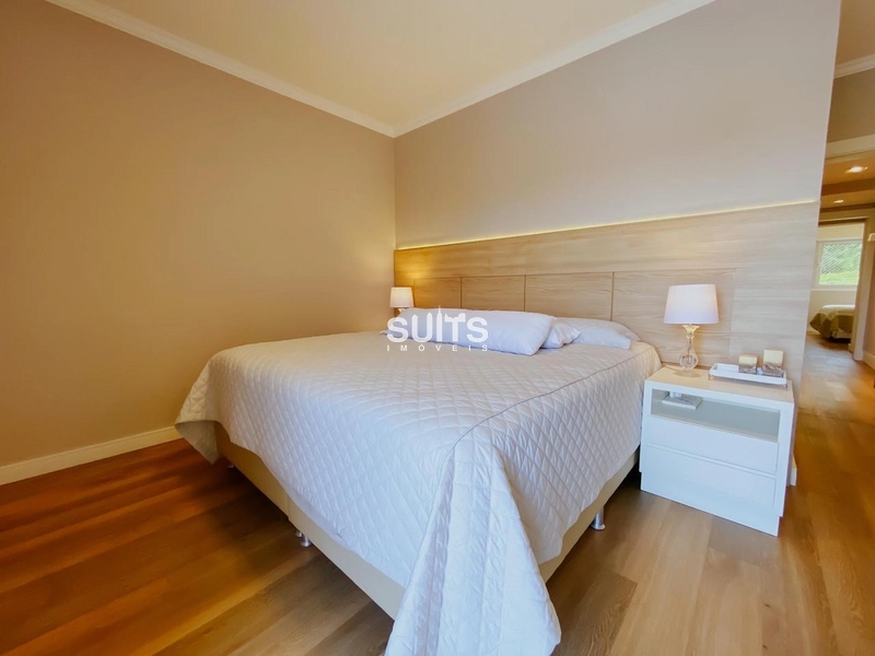 Sobrado beira lago, mobiliado e decorado, condomínio Rossi Atântida: 27ª foto da galeria de imagens do imóvel