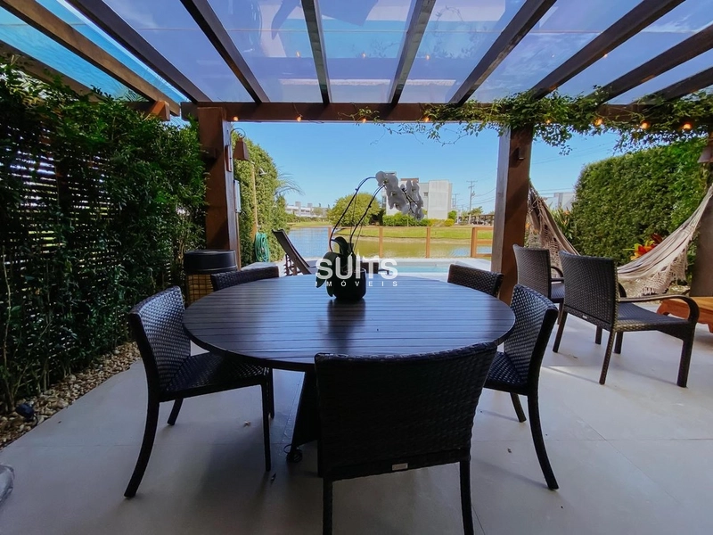 Sobrado beira lago, mobiliado e decorado, condomínio Rossi Atântida: 11ª foto da galeria de imagens do imóvel