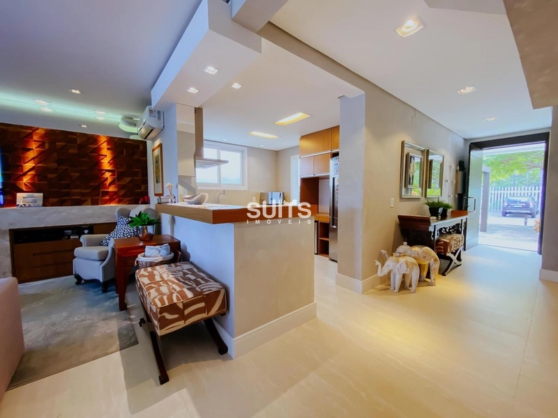 Sobrado beira lago, mobiliado e decorado, condomínio Rossi Atântida: 14ª foto da galeria de imagens do imóvel