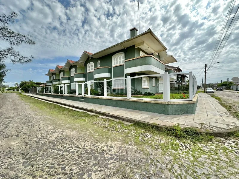 Ótimo duplex à 01 quadra do mar no Centro de Xangri-Lá: 1ª foto da galeria de imagens do imóvel
