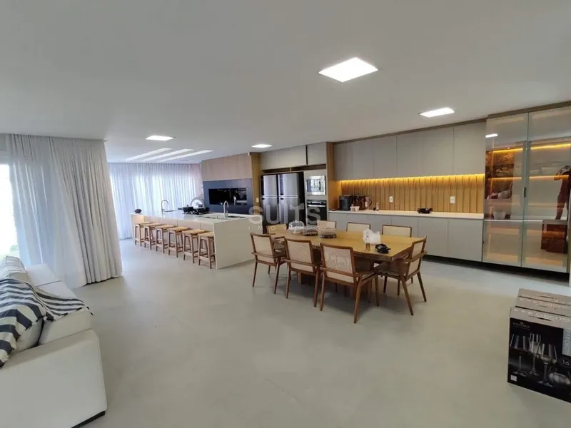 Excelente sobrado à poucos metros do mar no Centro de Xangri-Lá: 8ª foto da galeria de imagens do imóvel