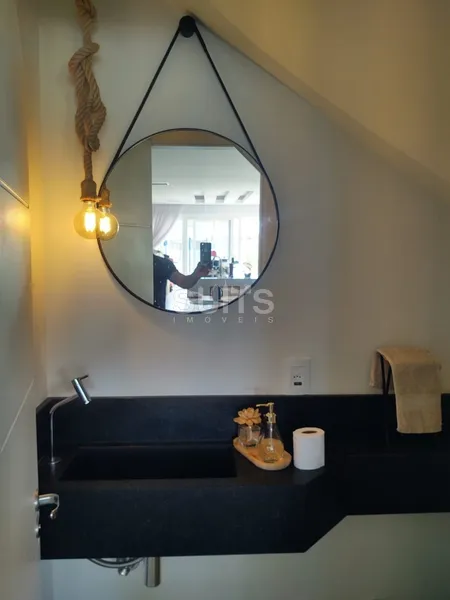 Excelente sobrado à poucos metros do mar no Centro de Xangri-Lá: 7ª foto da galeria de imagens do imóvel