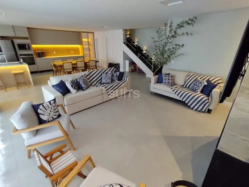 Excelente sobrado à poucos metros do mar no Centro de Xangri-Lá: 6ª foto da galeria de imagens do imóvel