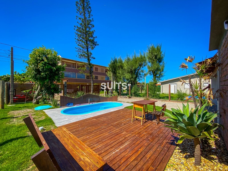 Belíssima casa a 01 quadra do mar no Centro de Xangri-Lá: 3ª foto da galeria de imagens do imóvel