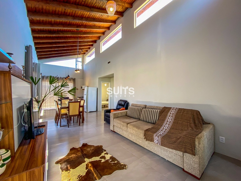 Belíssima casa a 01 quadra do mar no Centro de Xangri-Lá: 4ª foto da galeria de imagens do imóvel