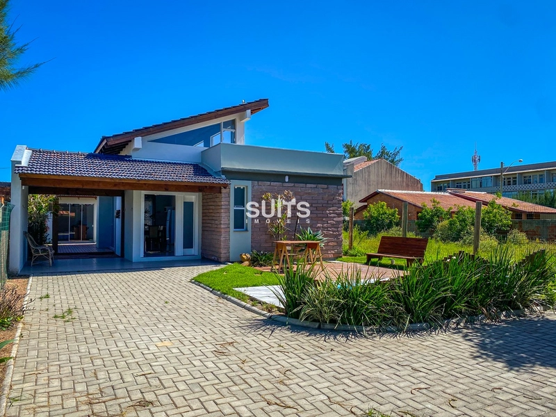 Belíssima casa a 01 quadra do mar no Centro de Xangri-Lá: 28ª foto da galeria de imagens do imóvel