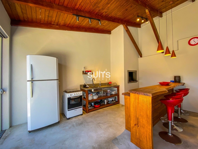 Belíssima casa a 01 quadra do mar no Centro de Xangri-Lá: 14ª foto da galeria de imagens do imóvel