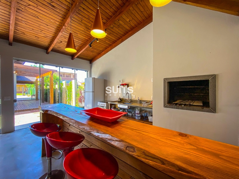 Belíssima casa a 01 quadra do mar no Centro de Xangri-Lá: 15ª foto da galeria de imagens do imóvel