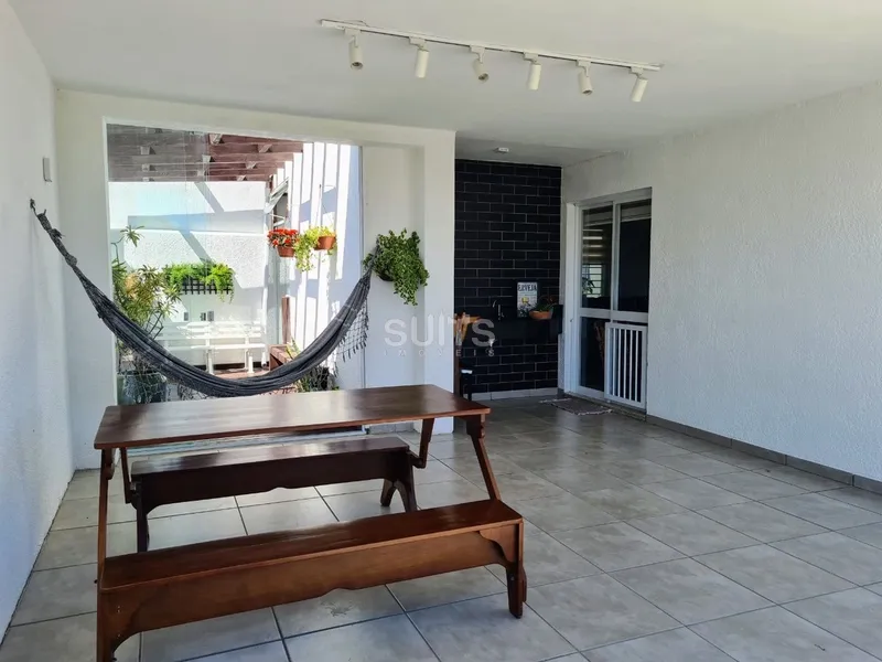 Casa estilo geminada em excelente estado de conservação: 17ª foto da galeria de imagens do imóvel