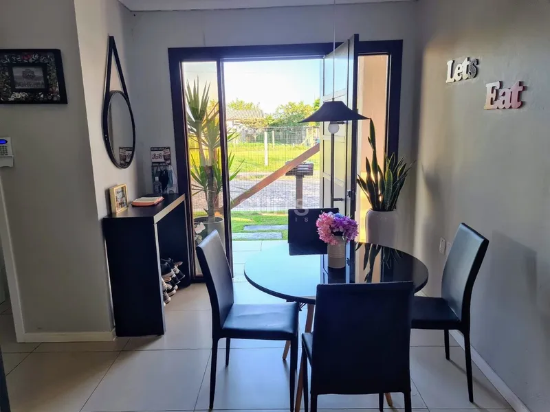 Casa estilo geminada em excelente estado de conservação: 8ª foto da galeria de imagens do imóvel