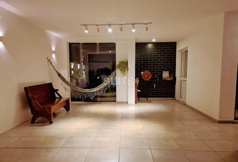 Casa estilo geminada em excelente estado de conservação: 16ª foto da galeria de imagens do imóvel