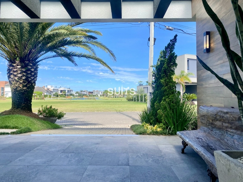 Excelente casa na beira do lago do Condomínio Sea Coast: 3ª foto da galeria de imagens do imóvel