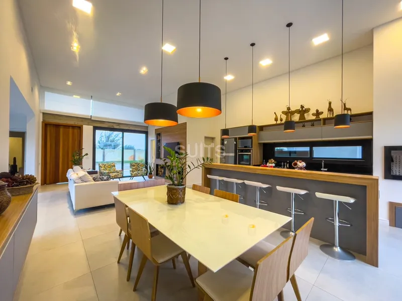 Linda casa com vista para o lago no condomínio Riviera: 8ª foto da galeria de imagens do imóvel