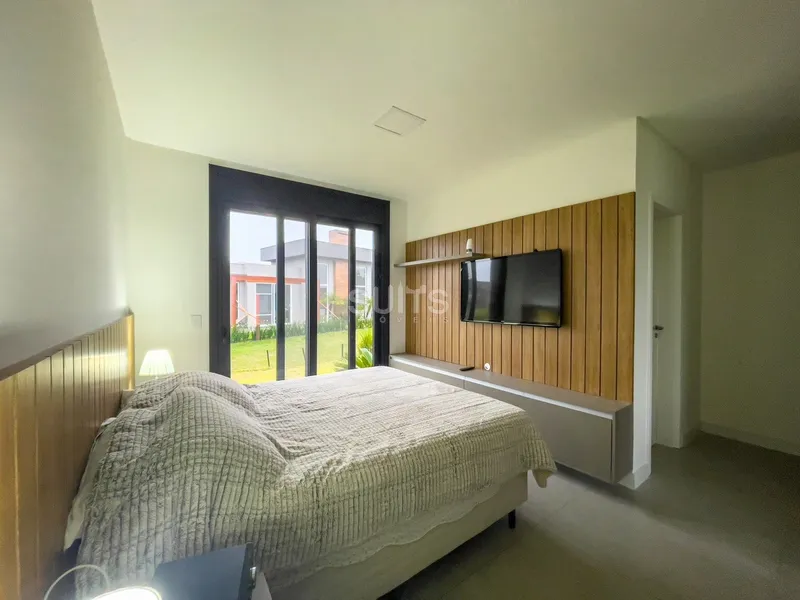 Linda casa com vista para o lago no condomínio Riviera: 20ª foto da galeria de imagens do imóvel