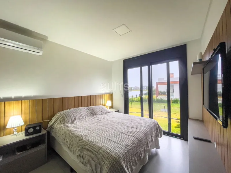 Linda casa com vista para o lago no condomínio Riviera: 21ª foto da galeria de imagens do imóvel