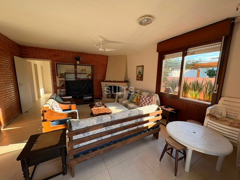 Excelente casa à poucos metros do mar no Centro de Xangri-Lá: 6ª foto da galeria de imagens do imóvel
