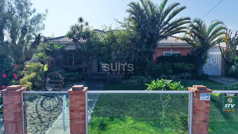 Excelente casa térrea à venda em Atlântida: 2ª foto da galeria de imagens do imóvel