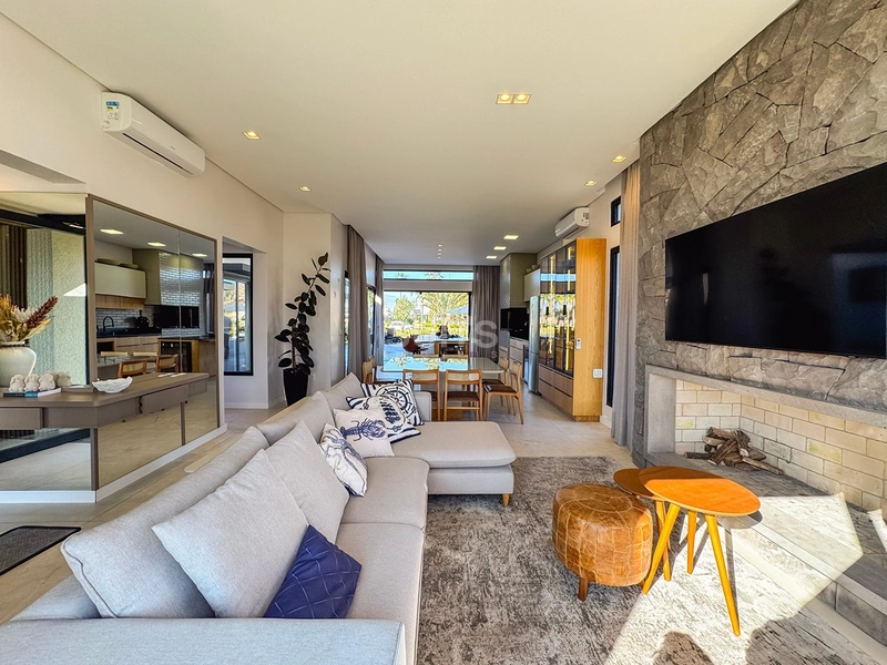 Excelente casa térrea à venda no condomínio Riviera em Xangri-lá: 4ª foto da galeria de imagens do imóvel