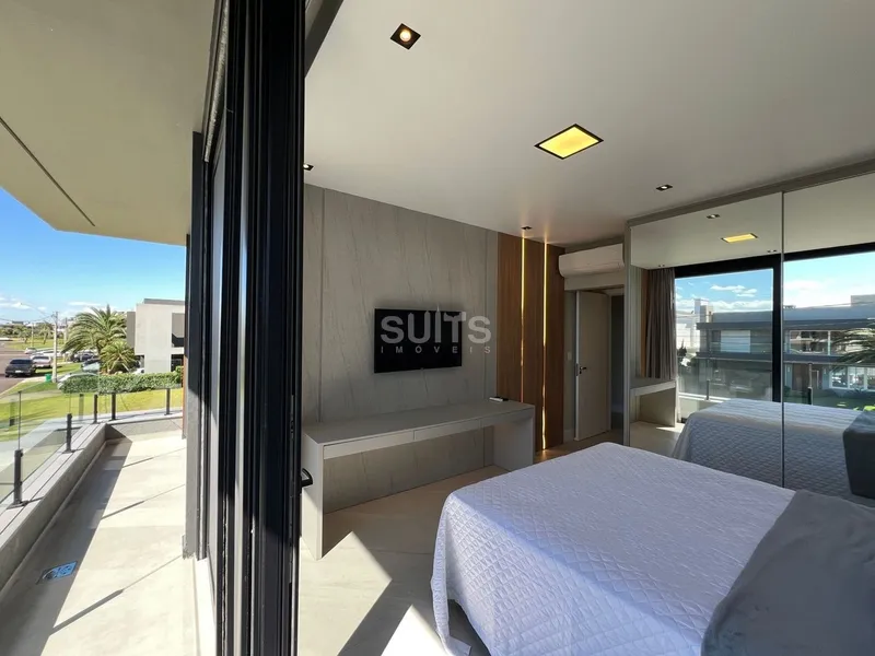 Mansão beira lago com padrão AAA no condomínio Enseada: 45ª foto da galeria de imagens do imóvel