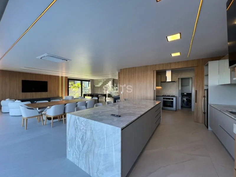 Mansão beira lago com padrão AAA no condomínio Enseada: 11ª foto da galeria de imagens do imóvel