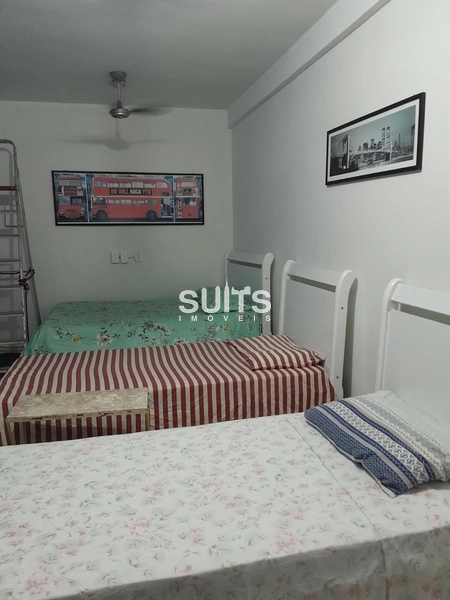 Casa constituída sobre 4 lotes, a poucos metros do mar!: 4ª foto da galeria de imagens do imóvel